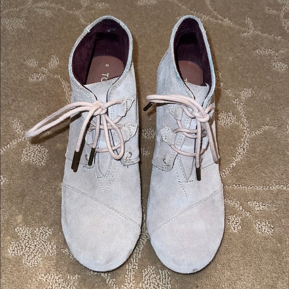 Toms Kala Tan Suede Wedge Bootie, Sz 8 - Picture 2 of 7